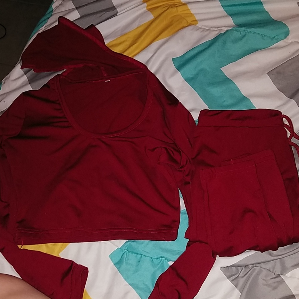 Maroon hooded matching set (S)
